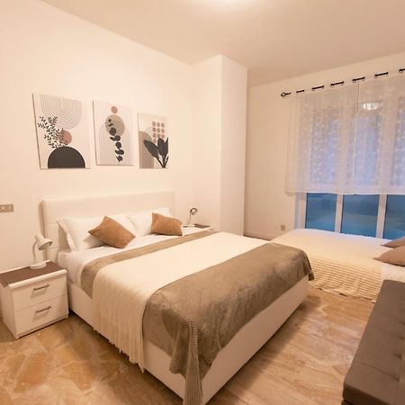 Ihost Apartment - Lodi 47 Milano Esterno foto